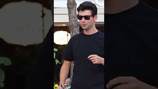 Bu Şakayi Yapmak Cesaret İster Emi̇rhan Özhan