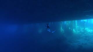 Noble Bully I - Dive under the ultra-deepwater drillship