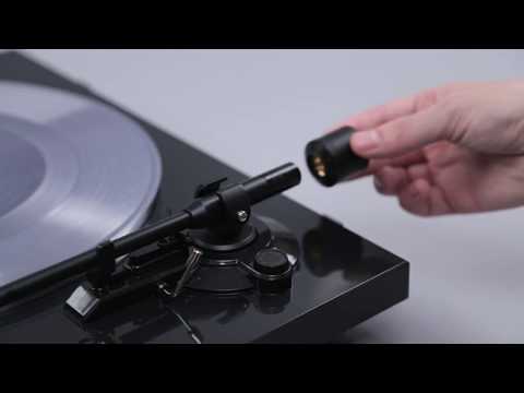 Настройка тонарма в проигрывателе виниловых дисков Denon DP-300F Настройка тонарма в проигрывателе виниловых дисков Denon DP-300F