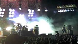 View Jane's Addiction Live Performance of 'Mountain Song' in Tampa