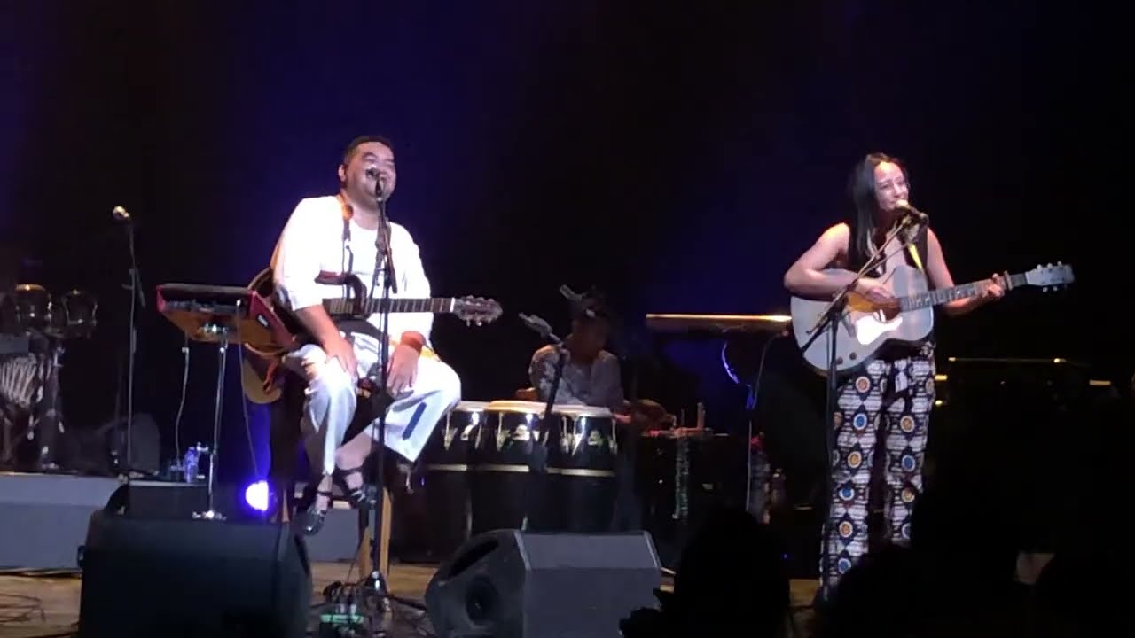 Havako Mamomamo  - Marghe - Samoela - aux Folies Bergères - Samoela 25 ans de scène