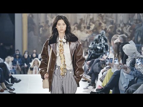 About Time: Louis Vuitton Fall/Winter 2022 Runway - PurseBop