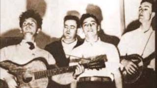 The Almanac Singers (Woody Guthrie) - Hard Ain't It Hard chords