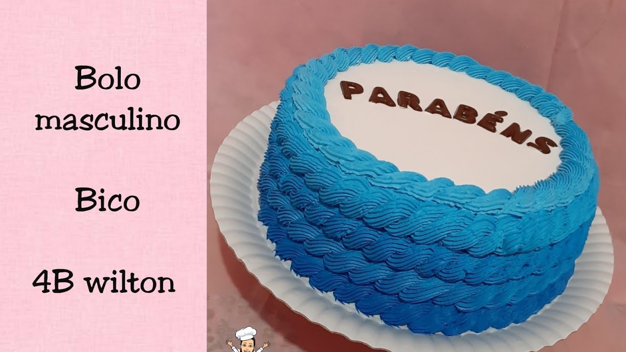 shades of blue for a men's cake . Tons de azul para um bolo masculino ! . .  #bolomasculino #tonsdeazul #chantininho #chantilly