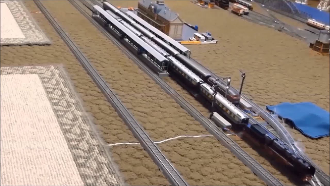 Marklin HO Rheingold Express with BR 18.4 & BR 03 Locomotives - YouTube