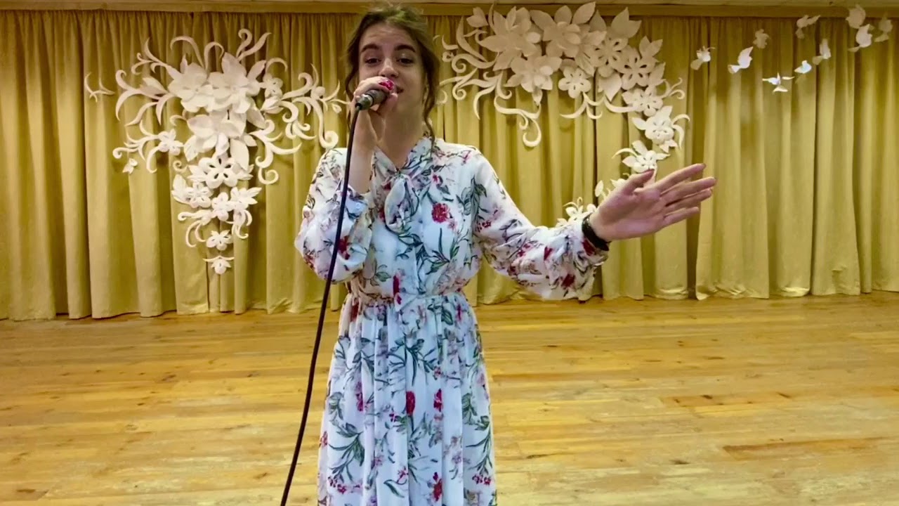 Анна Андреевна Савенкова, 17 лет - YouTube