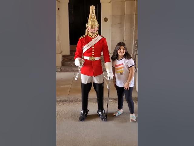 stand back move out of the arch way #horseguardsparade