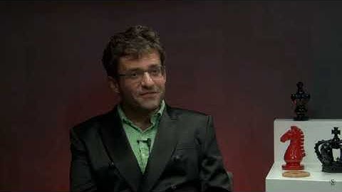 Levon Aronian defends Hans Niemann after cheating accusations.
