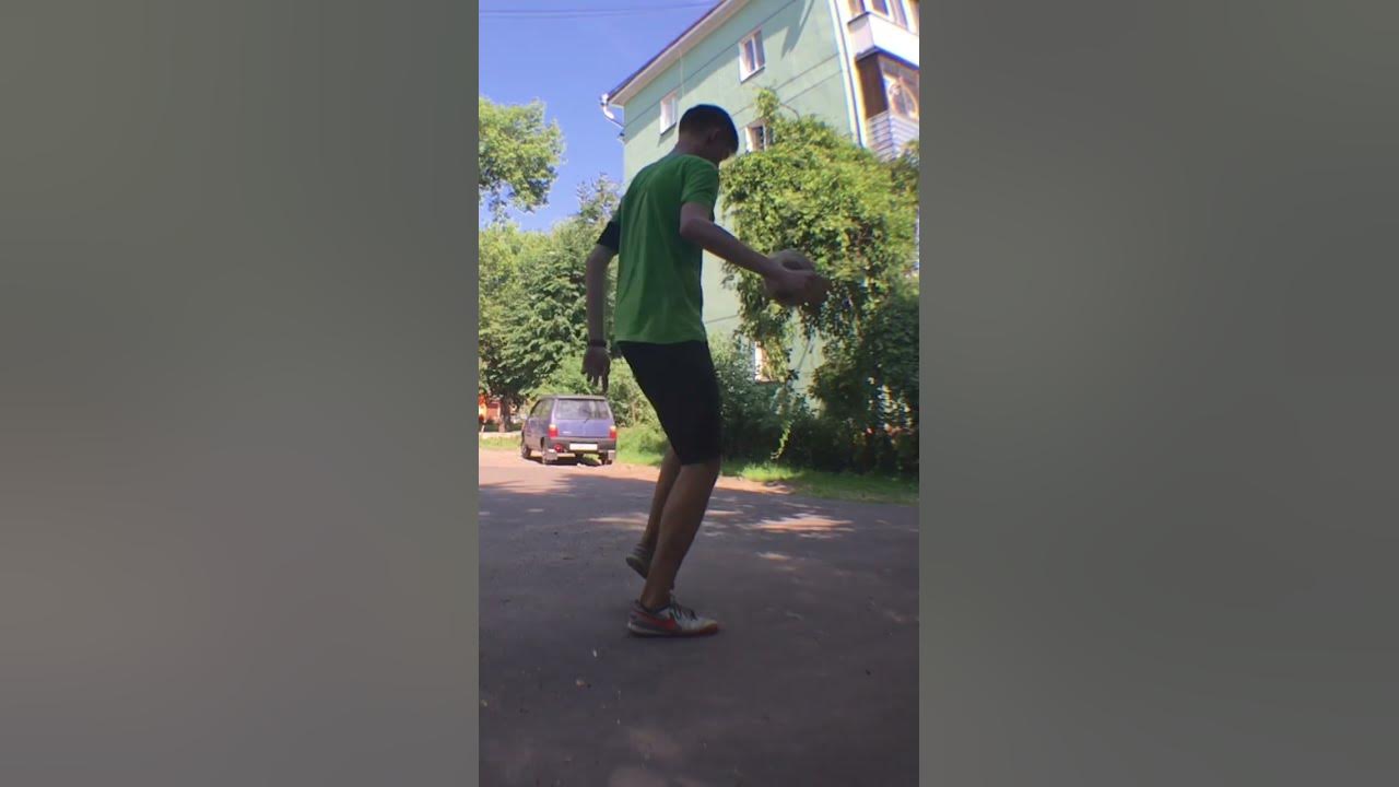Влад футбольный фристайл