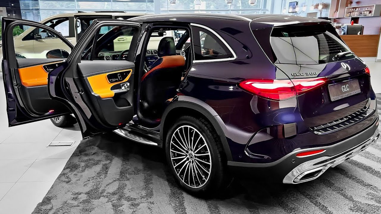 2025 Mercedes GLC 300 - Exterior and interior Details