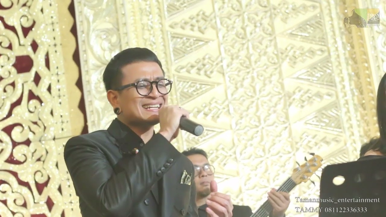 Daniel Sahuleka - Don't Sleep Away This Night (COVER By TAMAN MUSIC ENTERTAINMENT) At BALAI SUDIRMAN