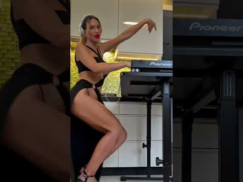 Enjoy music with me every day 🎶🔊🥰❤️#progressivehouse #techno #melodictechno