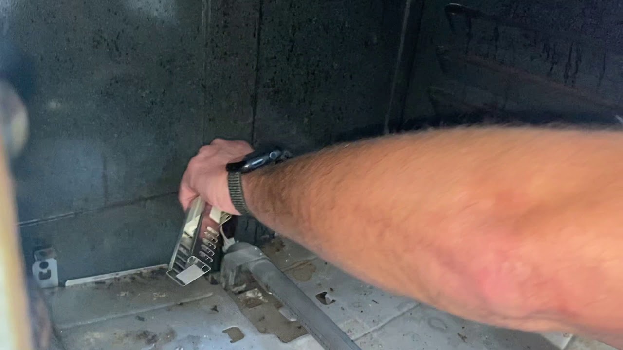 How to change an oven ignitor in a gas oven. Fixing a gas oven when it won't heat. YouTube