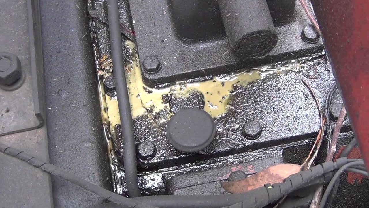 Gearbox leaking oil out the top?? WTF?? Big Crane Truck! YouTube