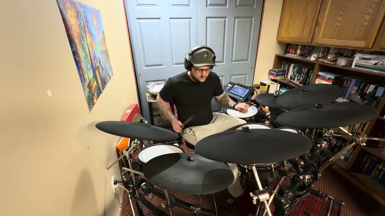 Rippin around the kit! Rock on 🤘🏻 Alesis Strata Prime