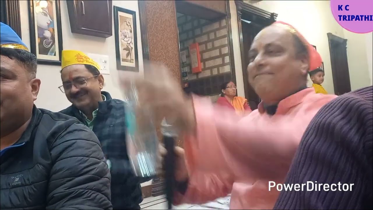 Kumauni Holi खम्माज, आज राधे रानी चली ब्रज नगरी में धूम मची है by Hemant Pant 