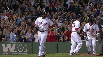 CLE@BOS: Holt adds insurance with two-run double