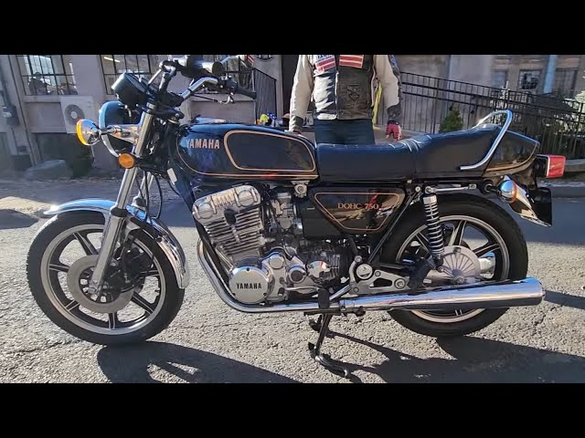 YAMAHA XS750 TRIPLE, THE CLASS OF 1979 - YouTube