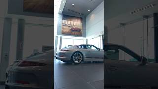Just a normal 1/991 Porsche 991 R at the dealership