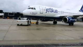Push back aircraft A320 jetBlue دفع الطائرة الى المدرج