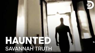 Inside America's Most Haunted City | Ghost Adventures S8 E10 | Discovery Channel India