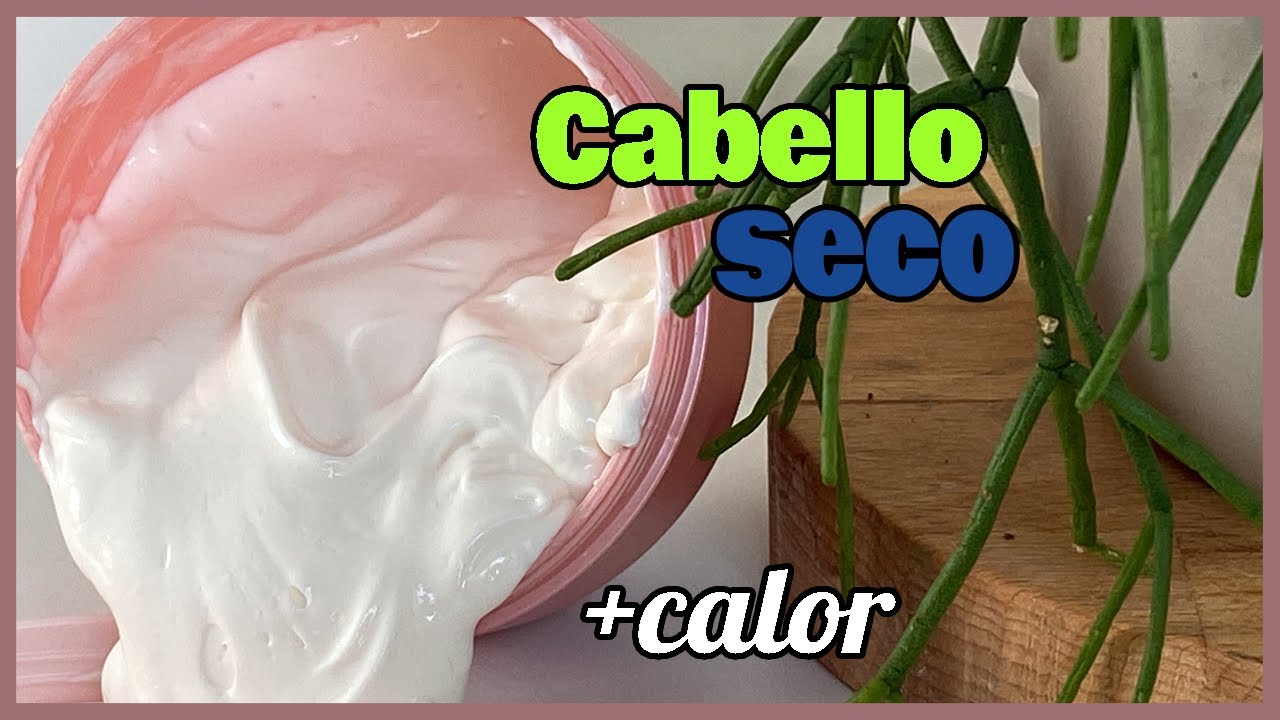 Mascarilla para el cabello afro seco controla el frizz y las puntas quebradizas.