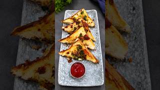 Cheesy garlic bread #snacks #cheesy #youtubeshorts #shortsfeed