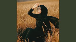 Demi Story Male Hana Le