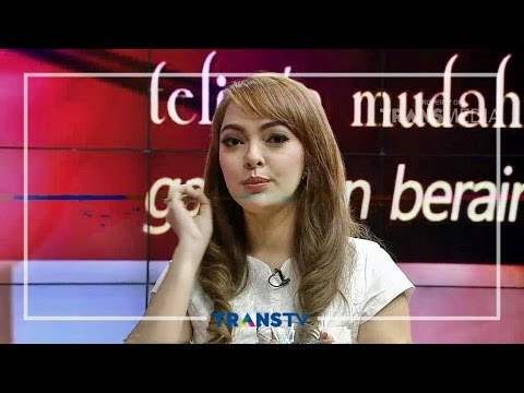 Video: Cara Membersihkan Telinga Anda dengan Hidrogen Peroksida: 10 Langkah