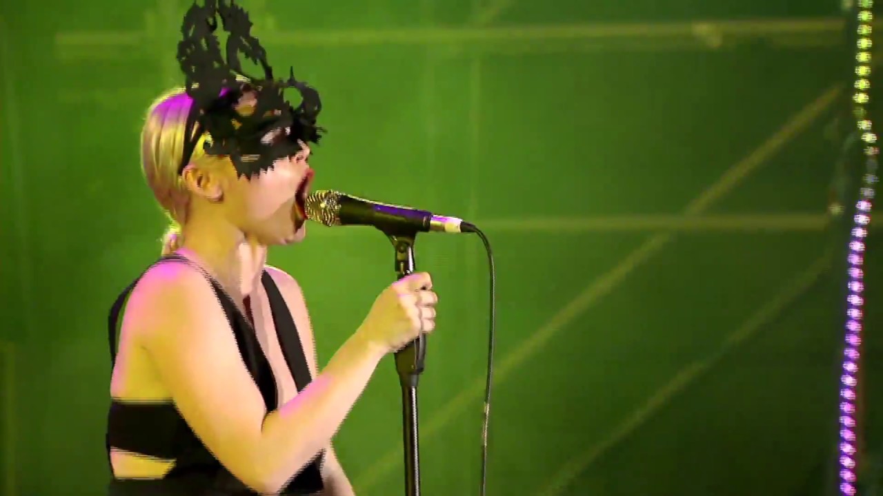 WET RED – Testosterone Live @ Love Love Rock