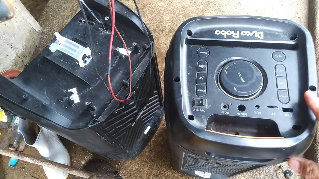 KONZERT DISCO ROBO PARTY SPEAKER. NOT CHARGING ISSUE! FAKE KONZERT PRODUCT!