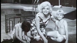 Marilyn Monroe With The Kids - RARE/RAW 