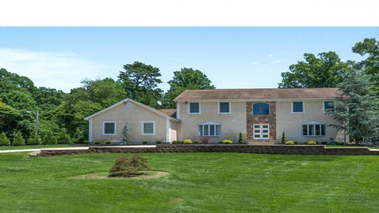 18 N TANGLEWOOD DRIVE, GIBBSBORO, NJ Presented by Stephen Clyde.