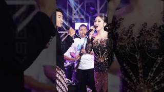 Download Lagu Silvy Kumalasari Ft Sadewok - Sabar (Official Music Video) #silvykumalasari #sadewok #berkahtalenta MP3