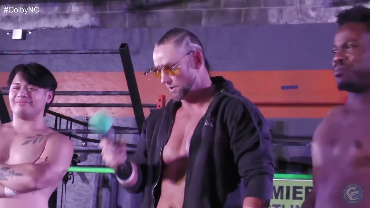 Си-Уи Андерсон, Джордж Саут и Рики Хендрикс против Кэма Айзека, Луиса Кортеса и Брэда Аттитюда - ...