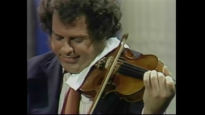 Violinist Itzhak Perlman performs and is interviewed on the Tonight Show in 1977 - YouTube