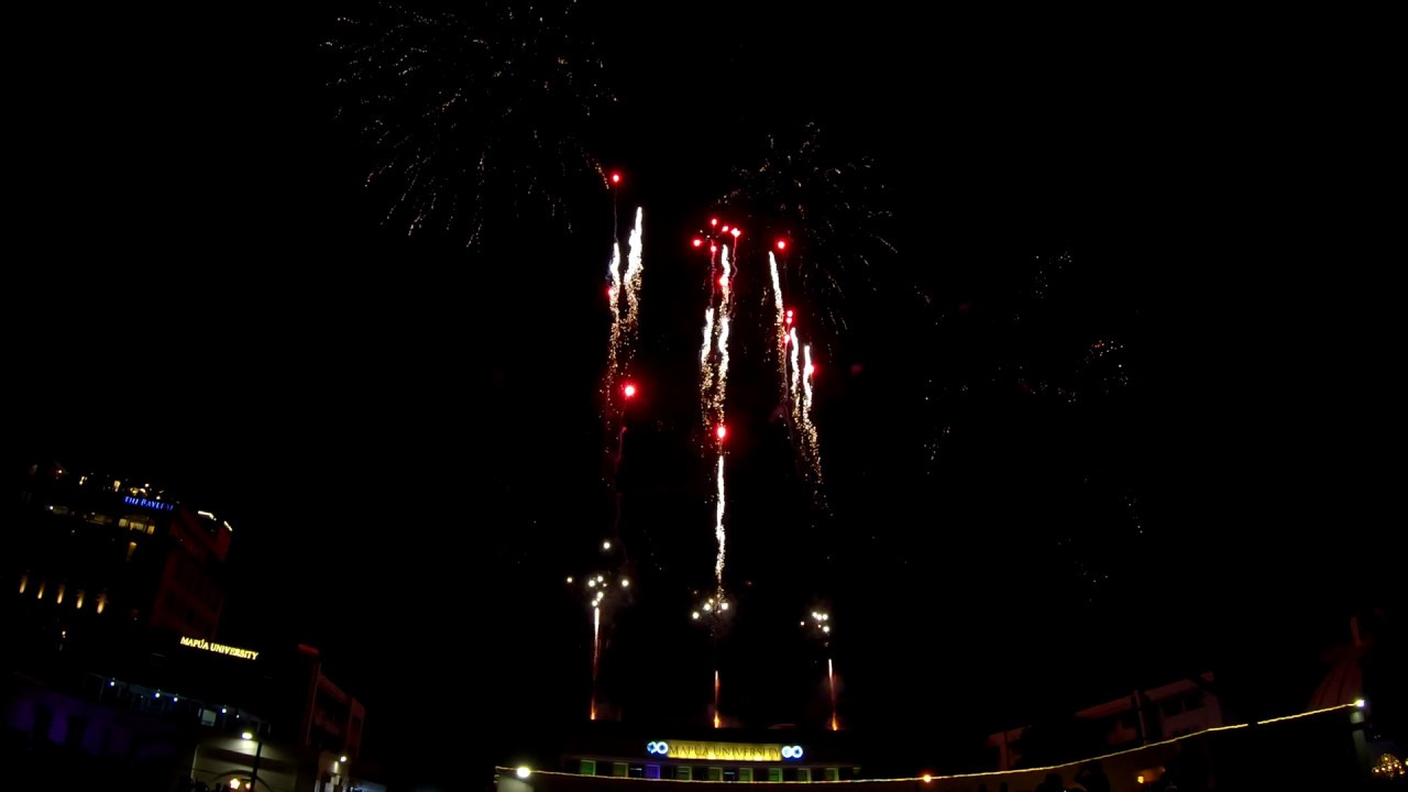 Paskong Mapuan 2019 Disney Pyromusical