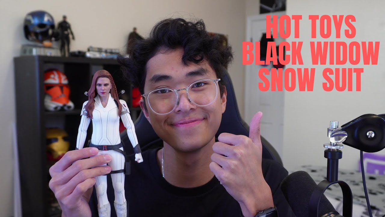 HOT TOYS BLACK WIDOW SNOW SUIT UNBOXING