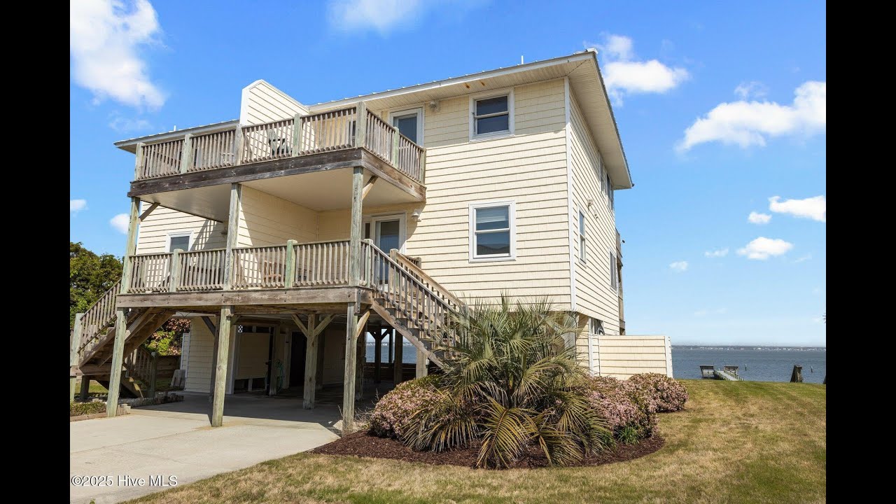 Homes for sale - 2506 Emerald Drive # E, Emerald Isle, NC 28594