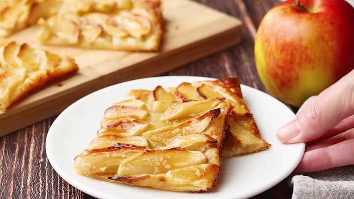 FRENCH APPLE TART HORIZONTAL