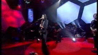 PJ Harvey - This Is Love (live on Later)