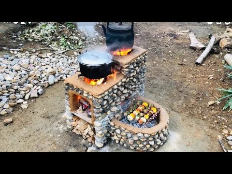 فيديو: المواقد الحجرية: مكان للمدفأة في الريف. كيف تصنع حفرة نار مقاومة للحريق بيديك؟ أوعية حجرية في تصميم المناظر الطبيعية