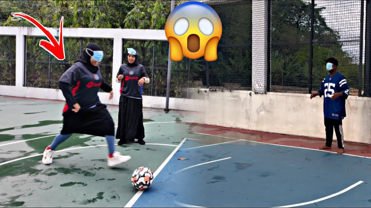 INDHAHA ADIGOO KAA XERAN GOOSHA DHALI QOSOLKA ADUUNKA😂😂