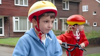 OUTDOOR ADVENTURES! ☀️ 🚲 🛴 | STRAWBERRY SHORTCAKE | WildBrain Kids