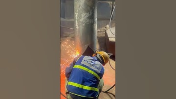 Cận cảnh ép cọc robot ép cọc bê tông dự ứng lực