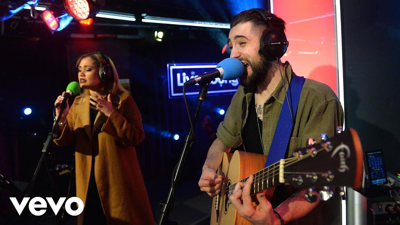 Eliza And The Bear – Dangerous Woman (Ariana Grande cover in Live Lounge)