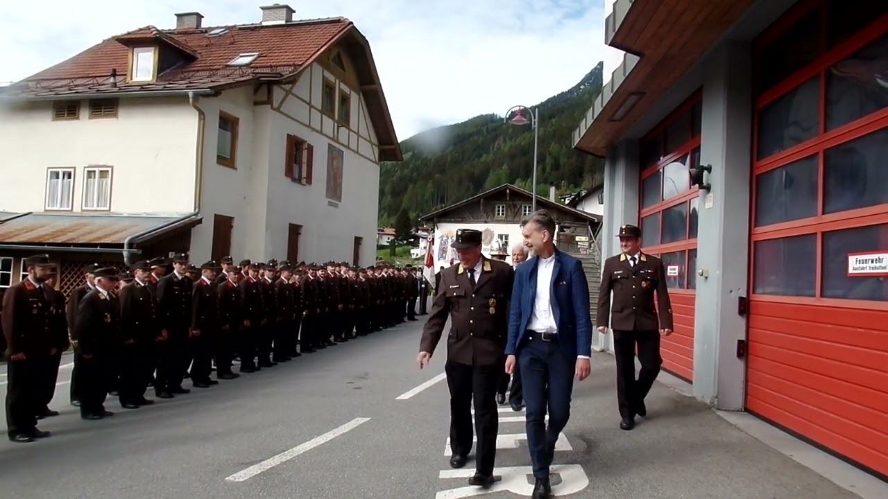 Floriani feier in Fulpmes der Feuerwehr Fulpmes mit Defilierung und Musikkapelle 5.5.2024