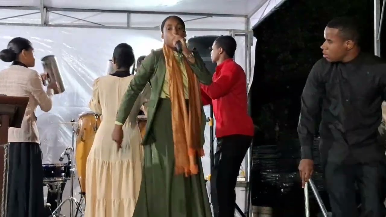 TERREMOTO ESPÍRITUAL EN VILLA MELLA, CORO DE FUEGO / AURORA CRISTAL SANTOS🔥