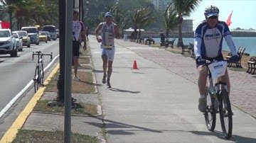 Chris Lieto Running at IM Panama, chased by Lance Armstrong and Bevan Docherty