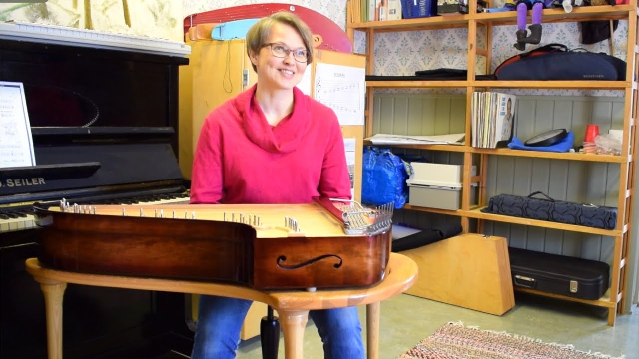 Kasvot tutuiksi: Saila Kinnunen, kantele ja kansanmusiikki